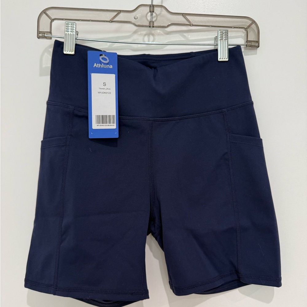Athluna Women's Navy Shorts